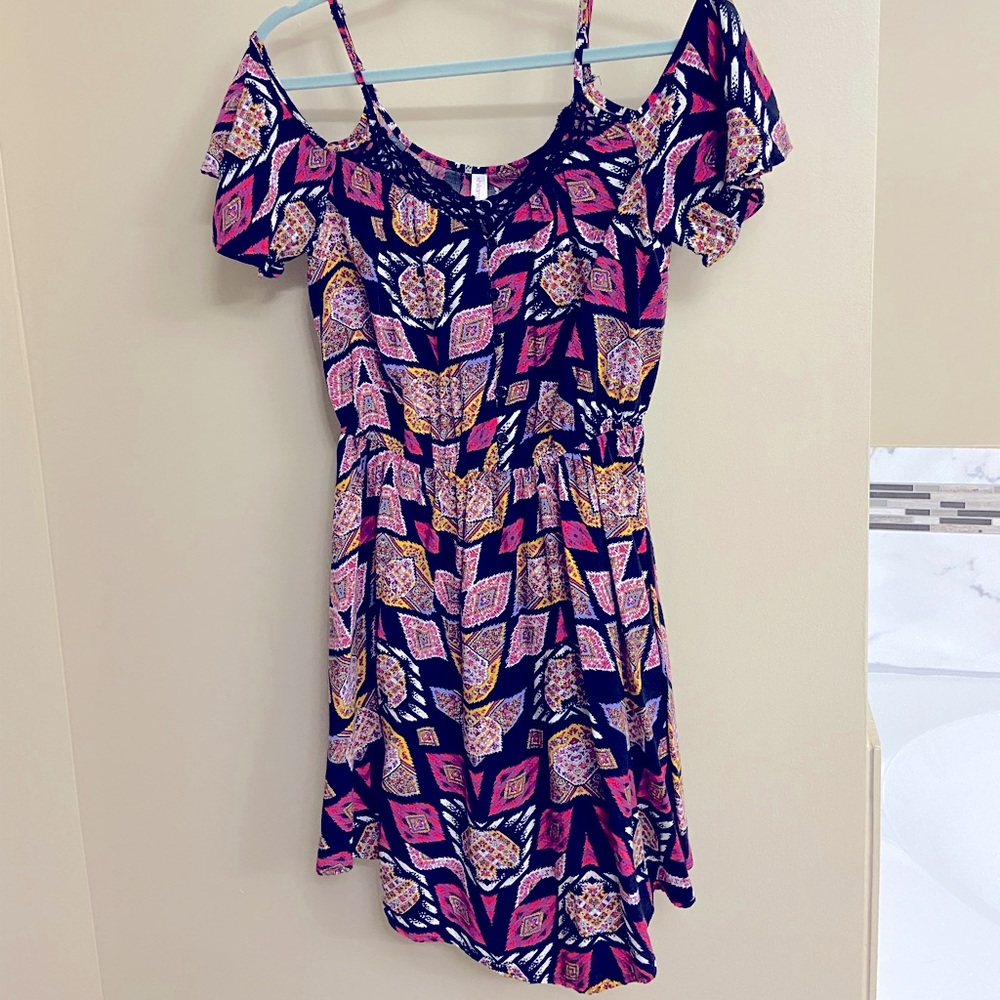 Off the shoulder dress - yellow accents
